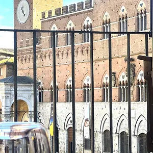 The Balcony - Affaccio Su Piazza Del Campo Apartment